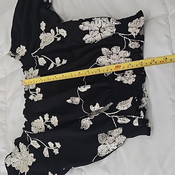 Crop Top - Picture 4 of 8